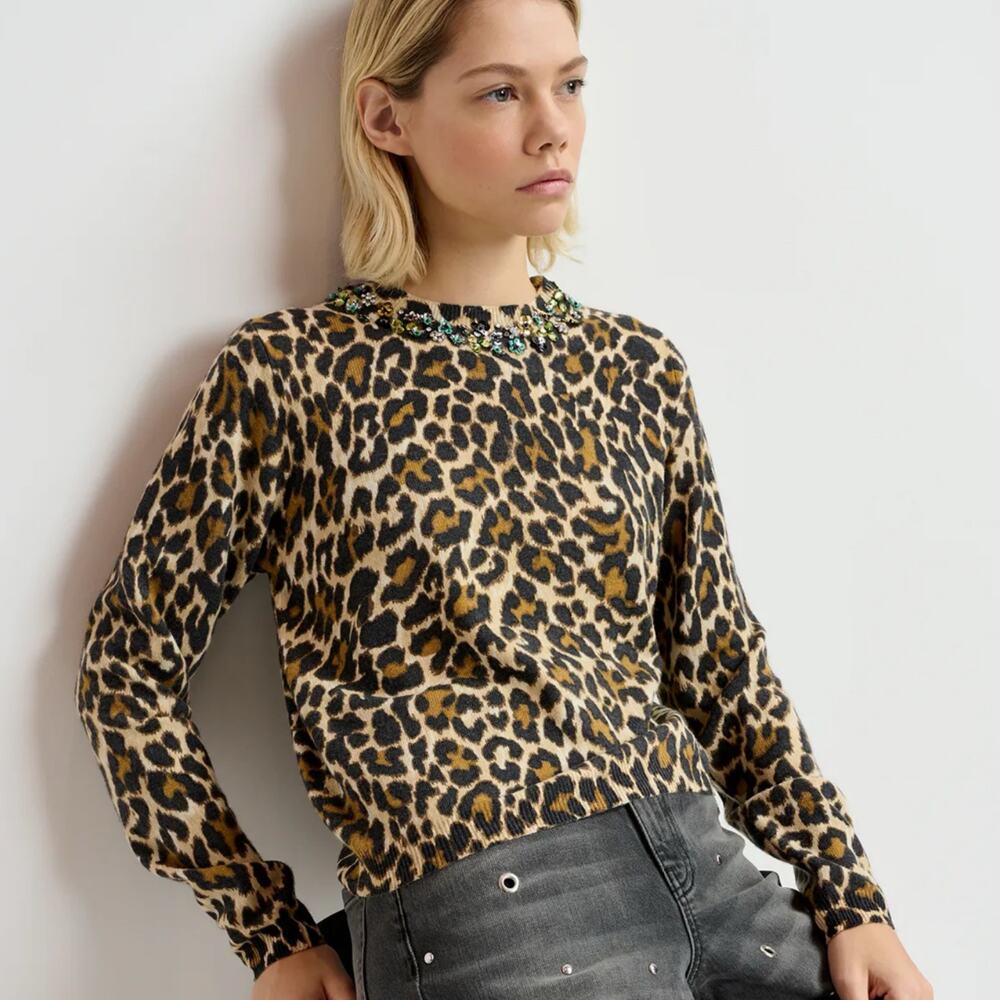 Essential Antwerp Wool Cashmere Leopard Beaded Neckline Sweater S